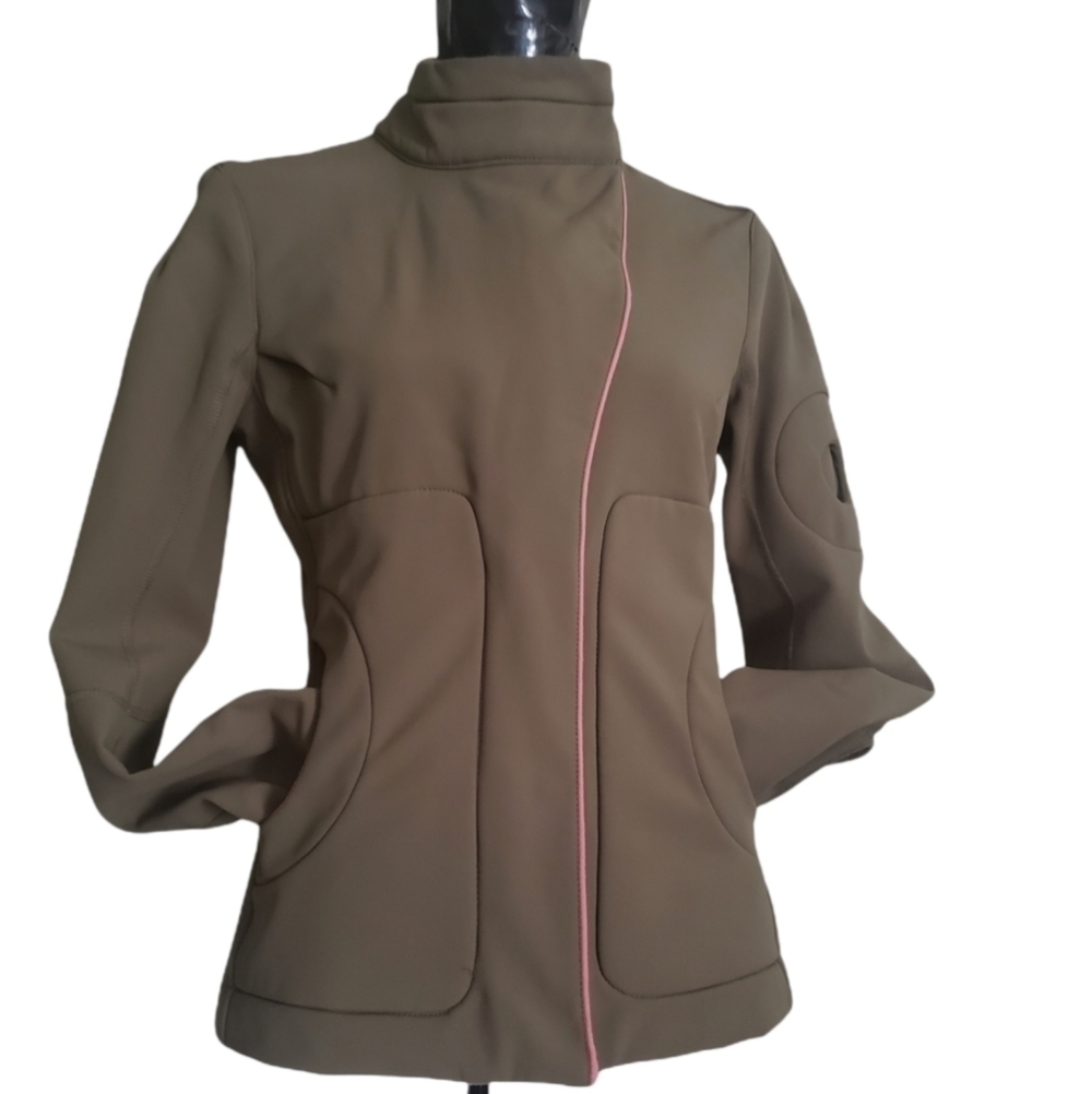 Lululemon Vintage Softshell Jacket - Picture 3 of 12